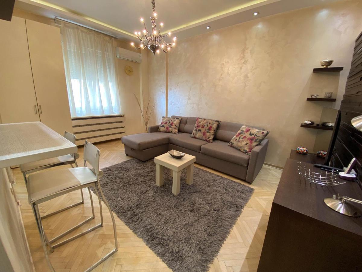Home Center Apartment 베오그라드 외부 사진