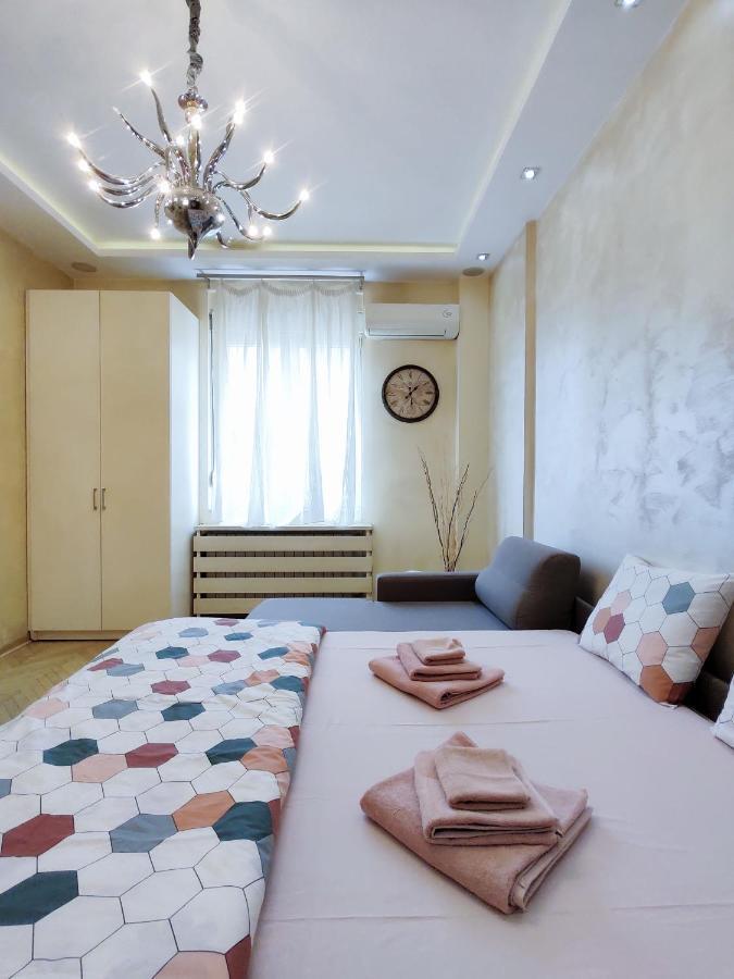 Home Center Apartment 베오그라드 외부 사진